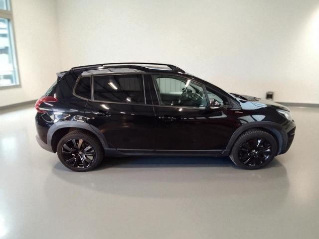 Peugeot 2008 image 2