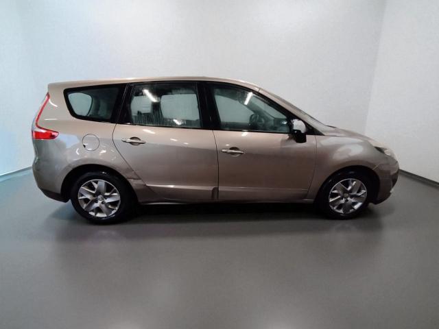 Renault Grand Scénic image 1