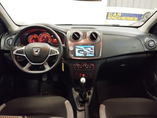 Dacia Sandero image 2