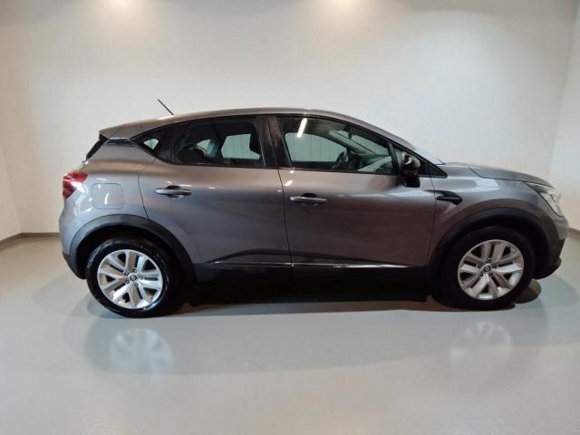 Renault Captur image 1