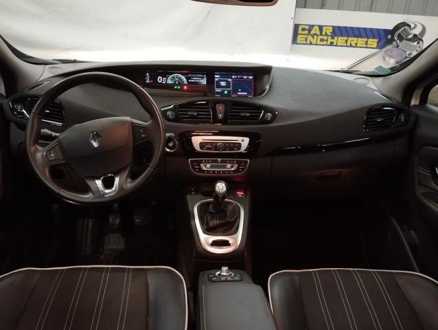 Renault Grand Scénic image 1