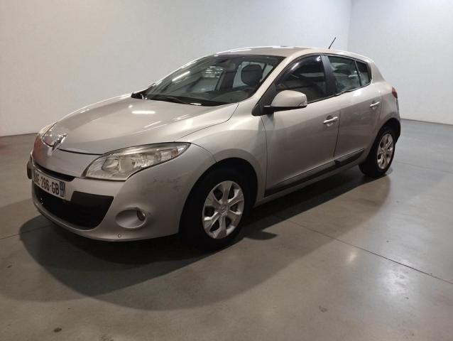 Renault Mégane Iii 1.5 Dci 105 Carminat Tom-Tom
