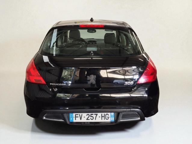Peugeot 308 image 1