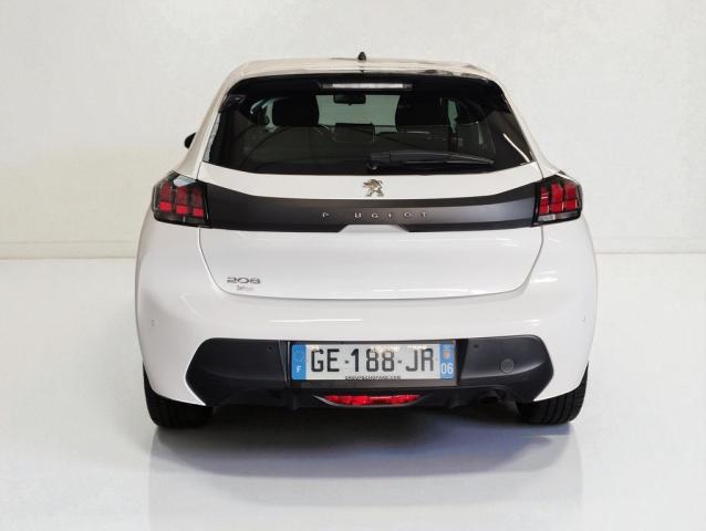 Peugeot 208 image 4