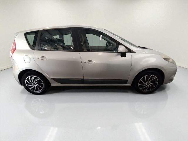 Renault Scénic image 3