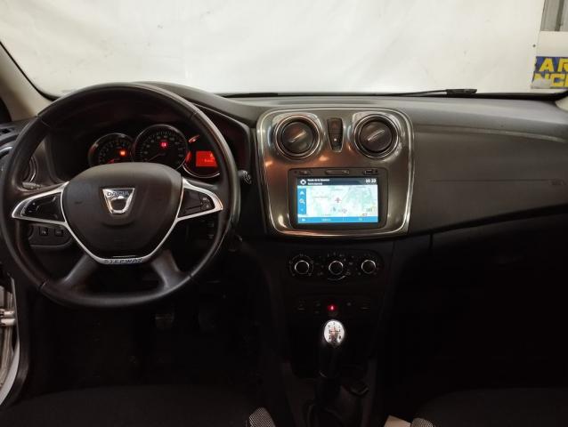 Dacia Sandero image 2