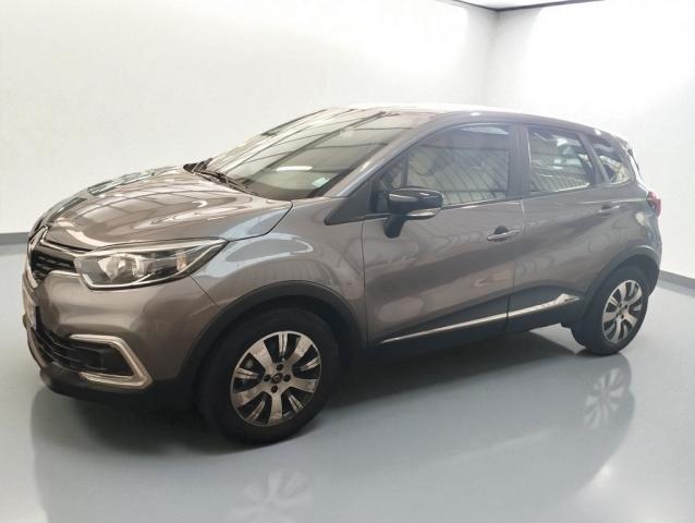 Renault Captur image 2