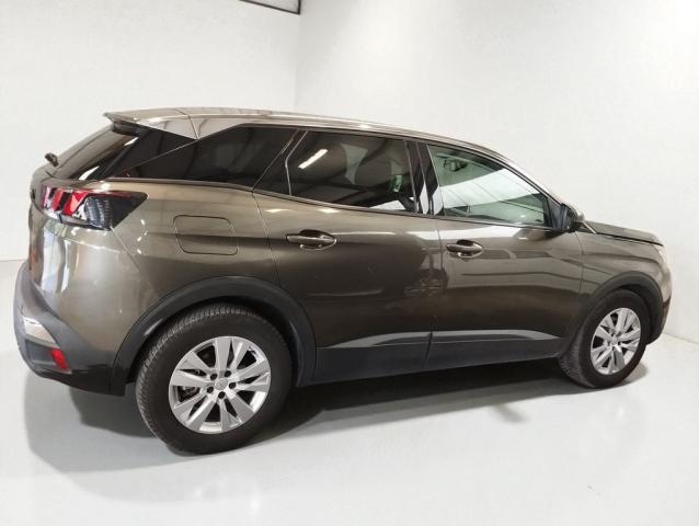 Peugeot 3008 image 3