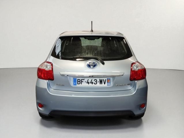 Toyota Auris image 6