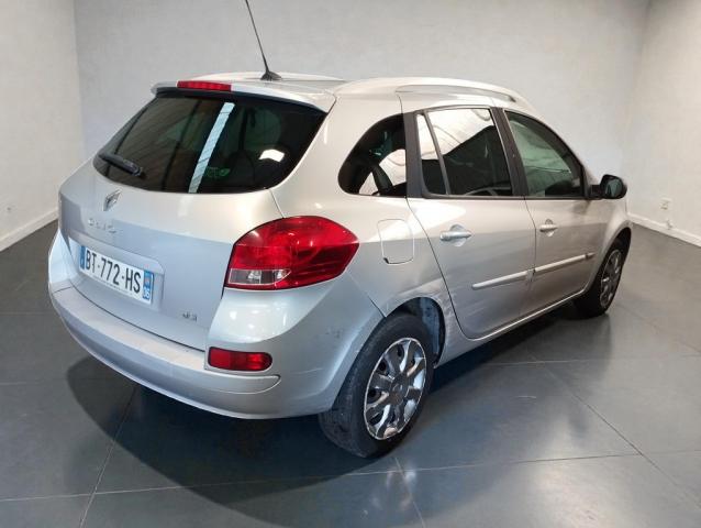 Renault Clio Estate image 1