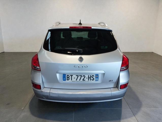 Renault Clio Estate image 6