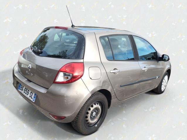 Renault Clio image 4