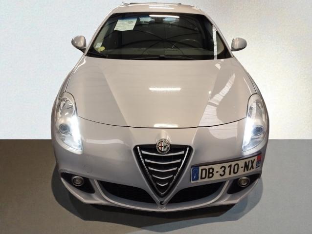 Alfa Romeo Giulietta image 6
