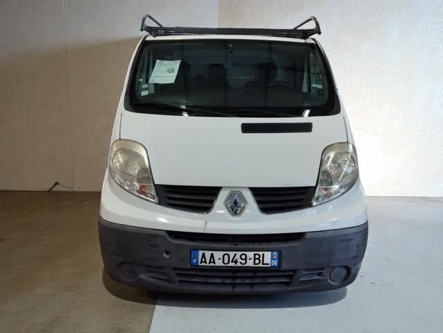 Renault Trafic image 2