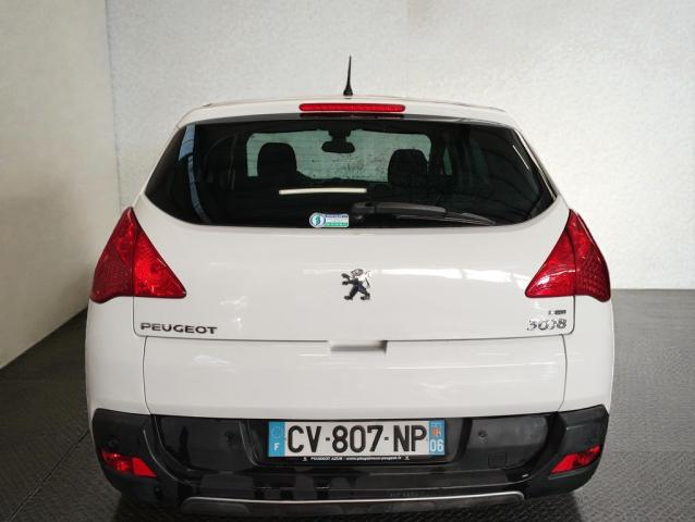 Peugeot 3008 image 2