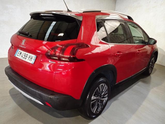 Peugeot 2008 image 1