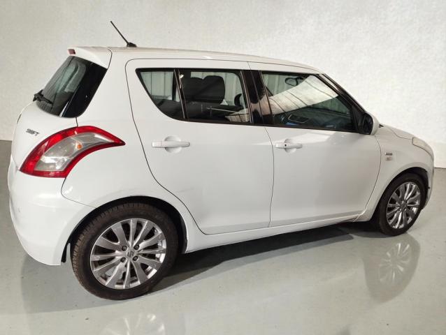 Suzuki Swift image 1