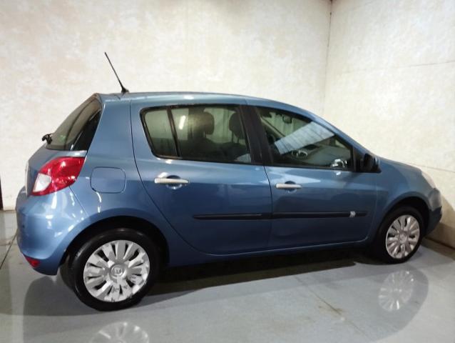 Renault Clio image 1