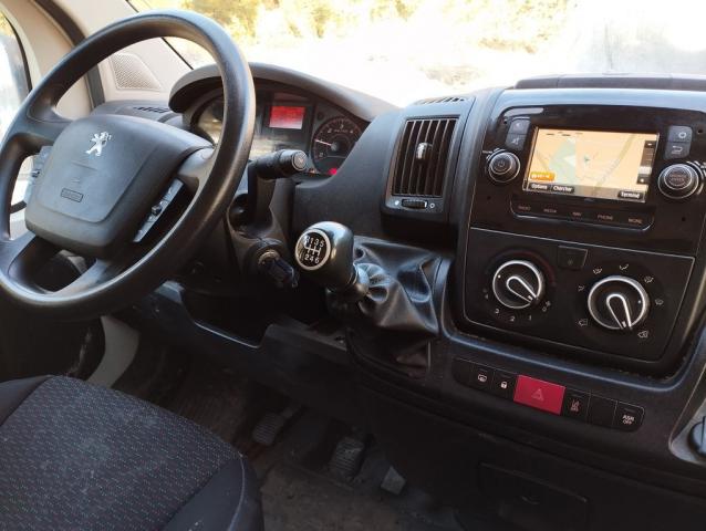 Peugeot Boxer image 3