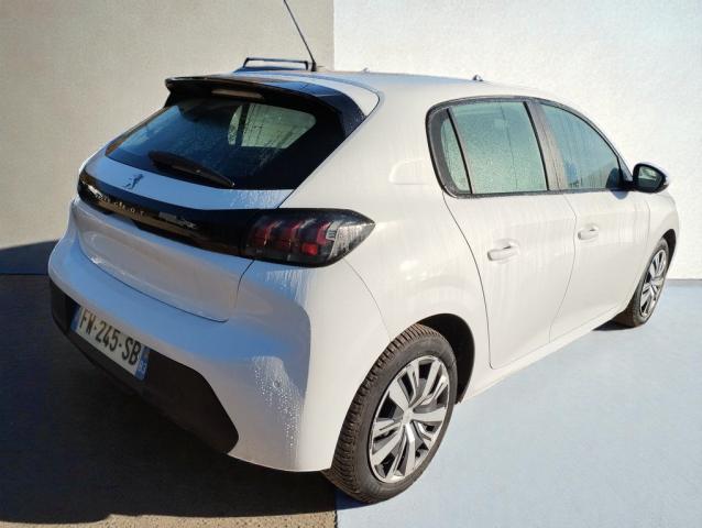 Peugeot 208 image 1