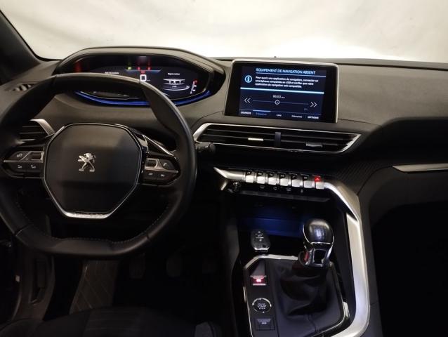 Peugeot 5008 image 2