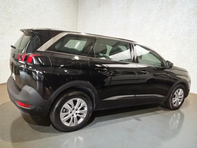 Peugeot 5008 image 3