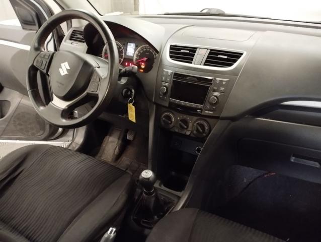 Suzuki Swift image 6