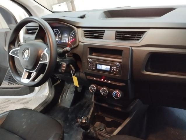 Renault Express Van image 3