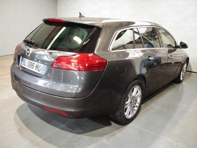 Opel Insignia Sports Tourer image 4