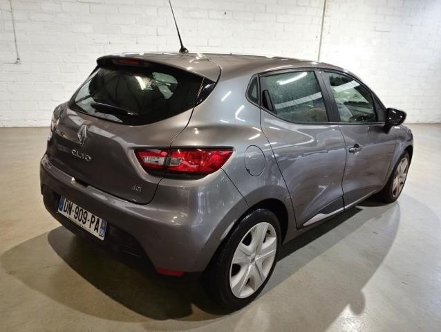 Renault Clio image 2