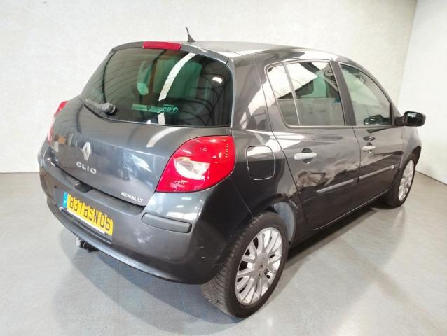Renault Clio image 1