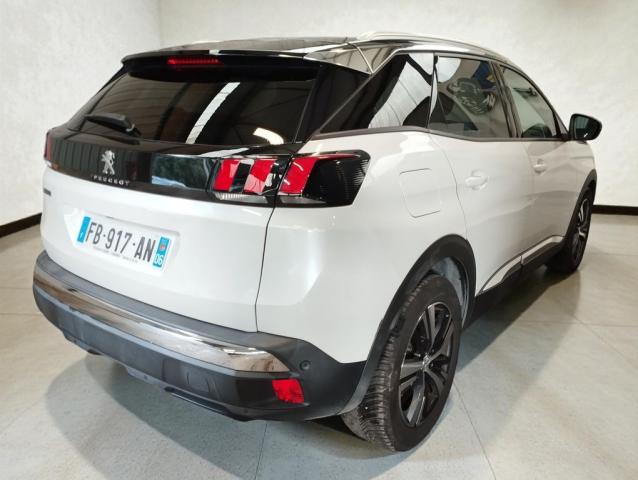 Peugeot 3008 image 3