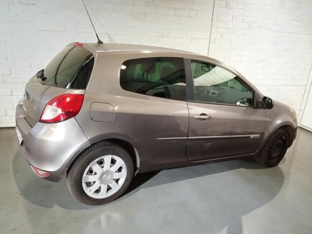 Renault Clio image 3