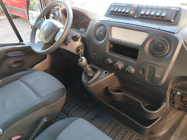 Renault Master image 4