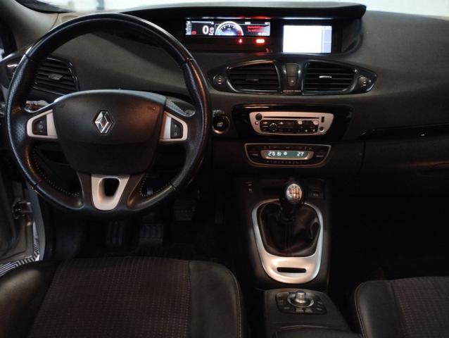 Renault Scénic image 2