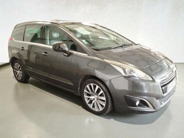 Peugeot 5008 image 5