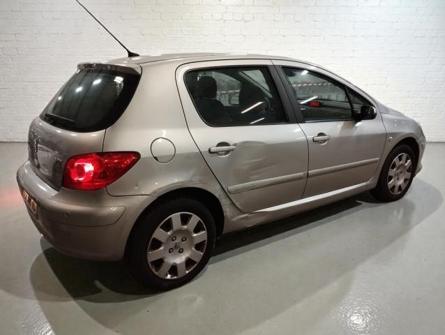 Peugeot 307 image 3