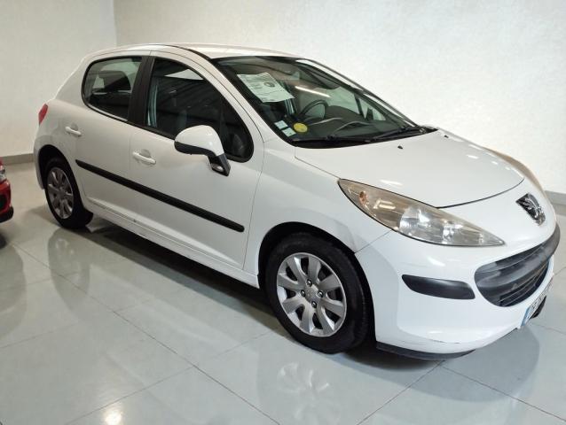 Peugeot 207 image 1