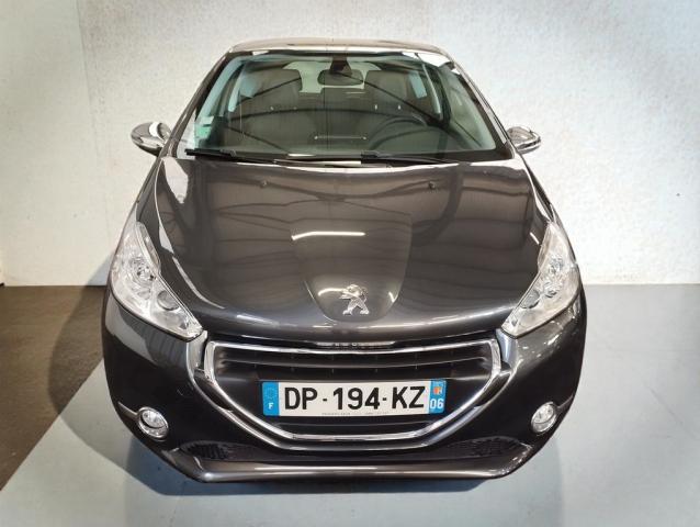 Peugeot 208 image 2