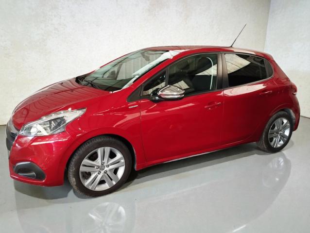 Peugeot 208 image 3