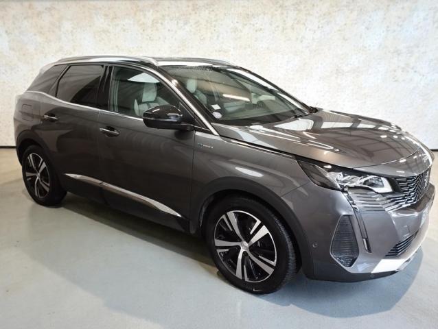 Peugeot 3008 Hybrid4 image 2