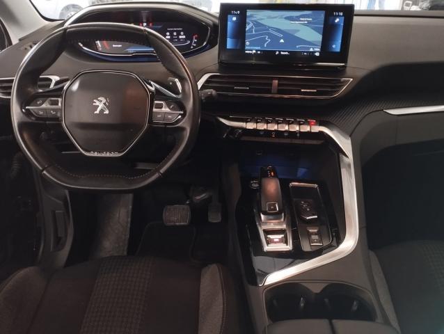 Peugeot 3008 image 2