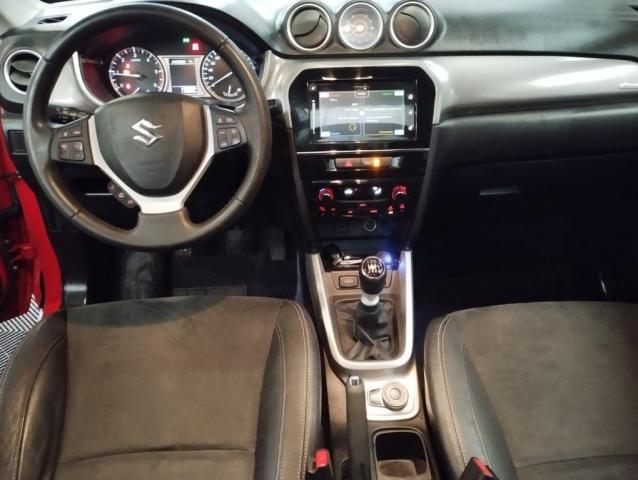 Suzuki Vitara image 2