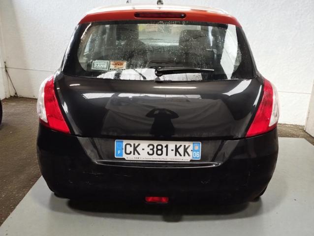 Suzuki Swift image 2