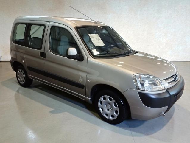 Peugeot Partner image 1