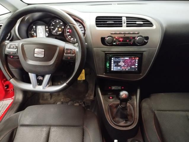 Seat Leon image 3