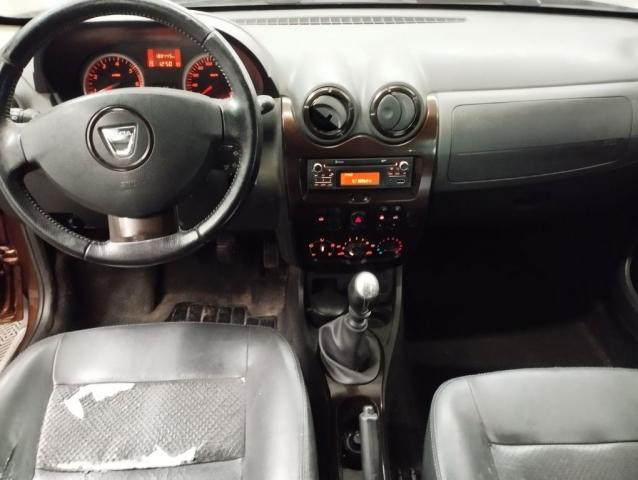 Dacia Duster image 2