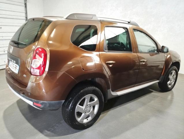 Dacia Duster image 1