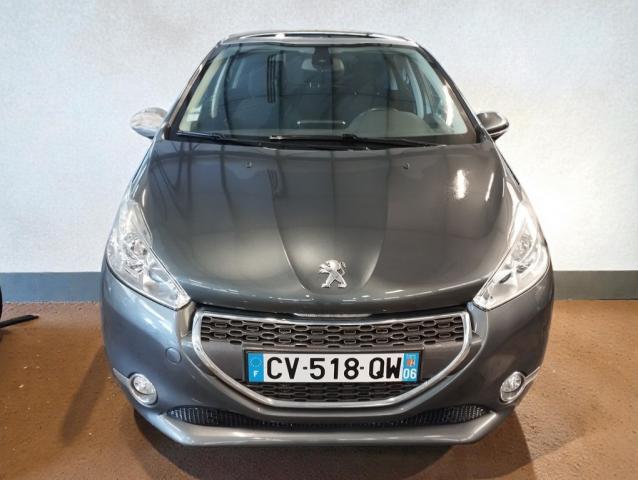 Peugeot 208 image 6