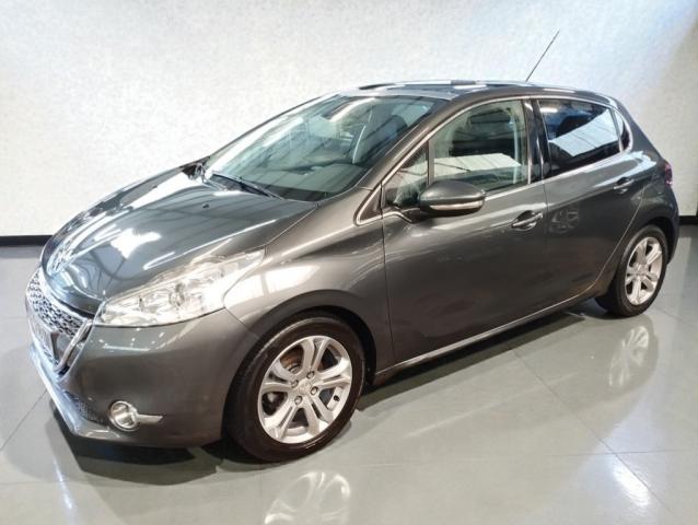 Peugeot 208 image 1